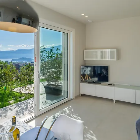 Oasi Giardino - Pool And View And Garden Apartmán *